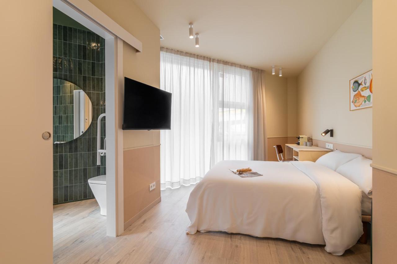 La Florida Suites By Olala Homes لوسبيتاليت دي يوبريغات المظهر الخارجي الصورة