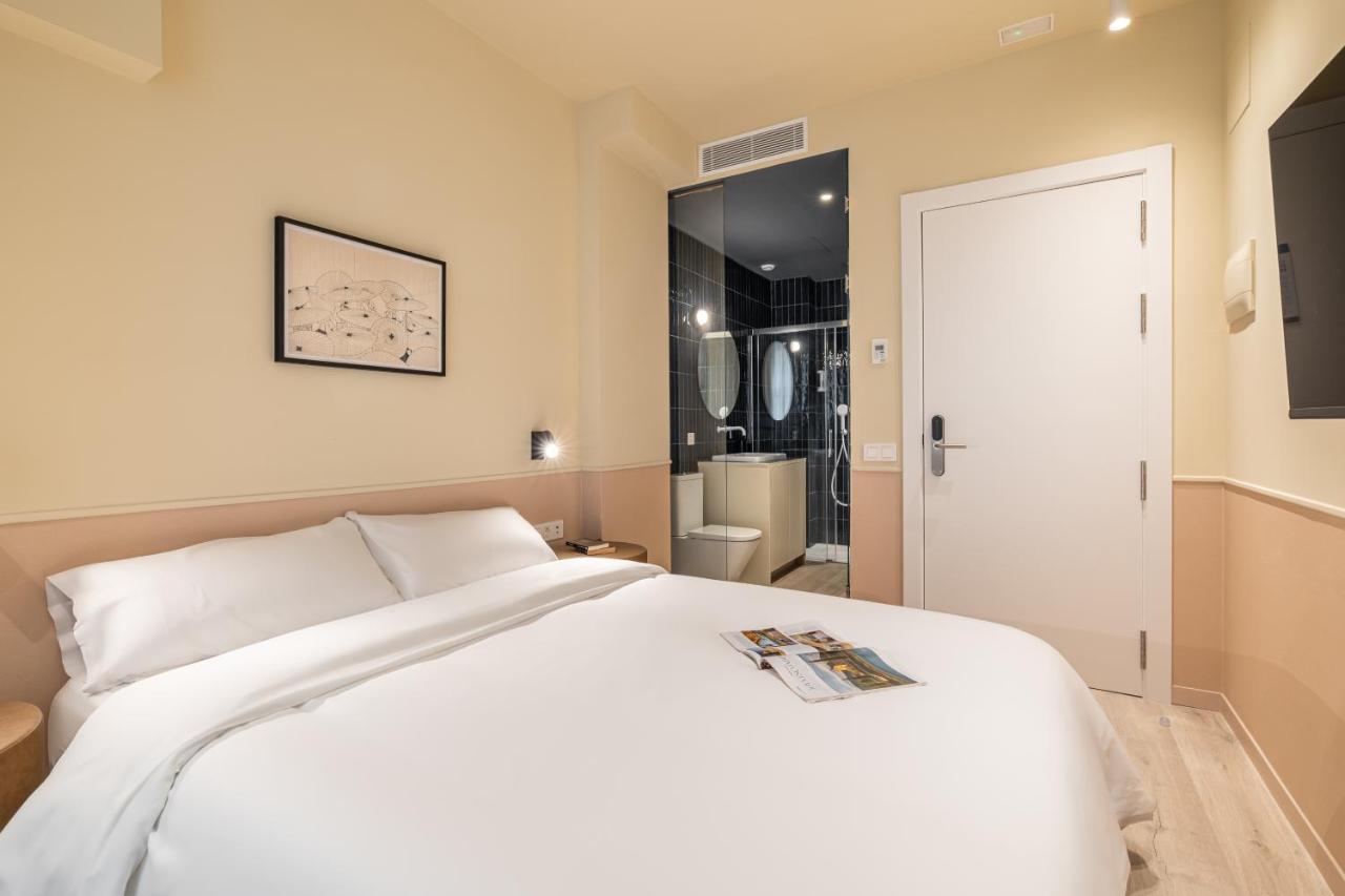 La Florida Suites By Olala Homes لوسبيتاليت دي يوبريغات المظهر الخارجي الصورة